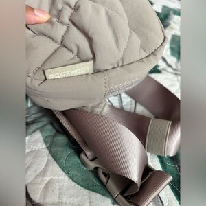 Bagsmart!! Unisex Fanny pack dark nude